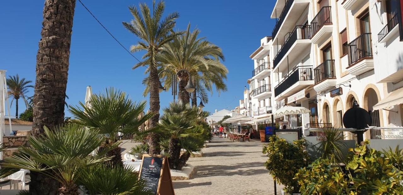 Costa Blanka Resident Apartman Torrevieja Bagian luar foto