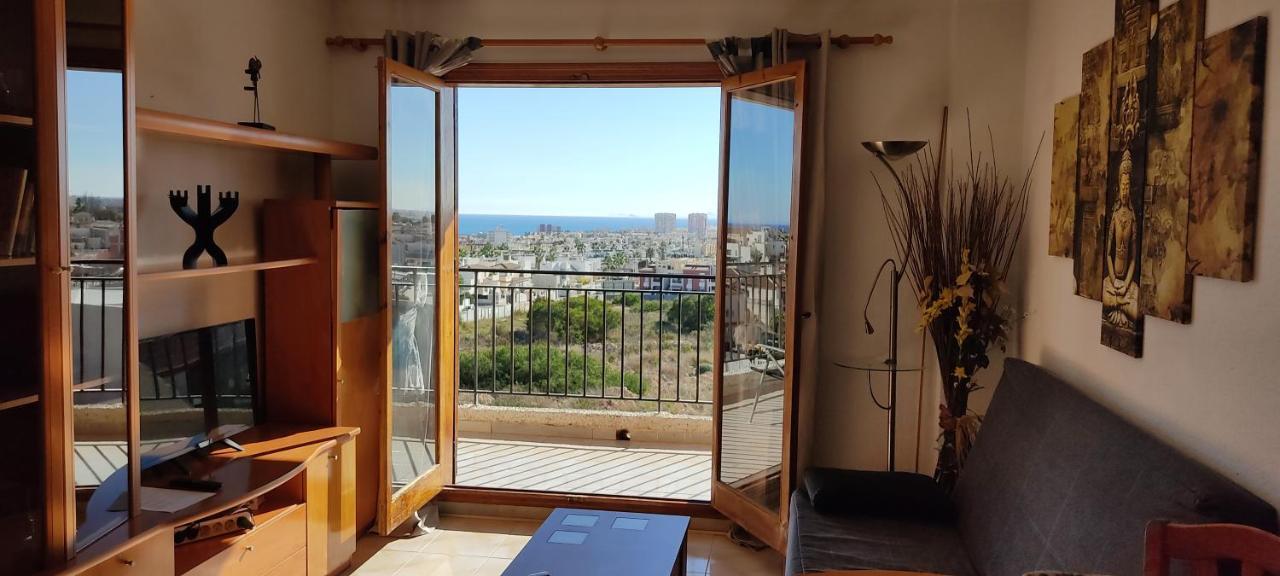 Costa Blanka Resident Apartman Torrevieja Bagian luar foto