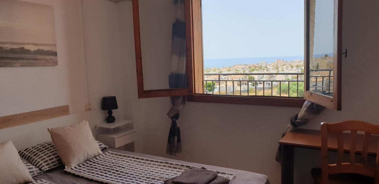 Costa Blanka Resident Apartman Torrevieja Bagian luar foto